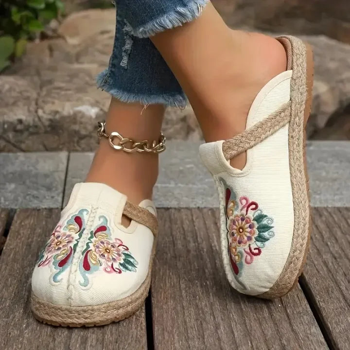 Katy - Catâri Florali Din Bumbac Lucrați Manualul
