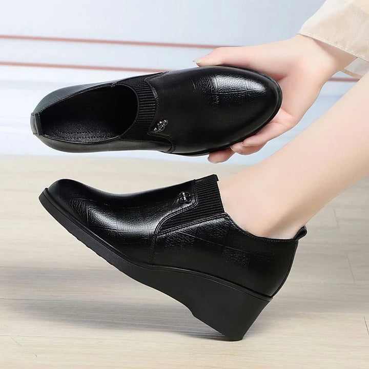 Switolina - Pantofi Cu Toc Din Piele La Modă