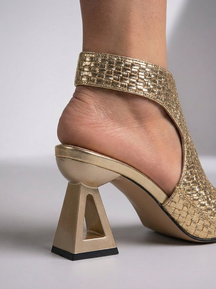Nylara – Sandale Elegante Din Materiale țesut