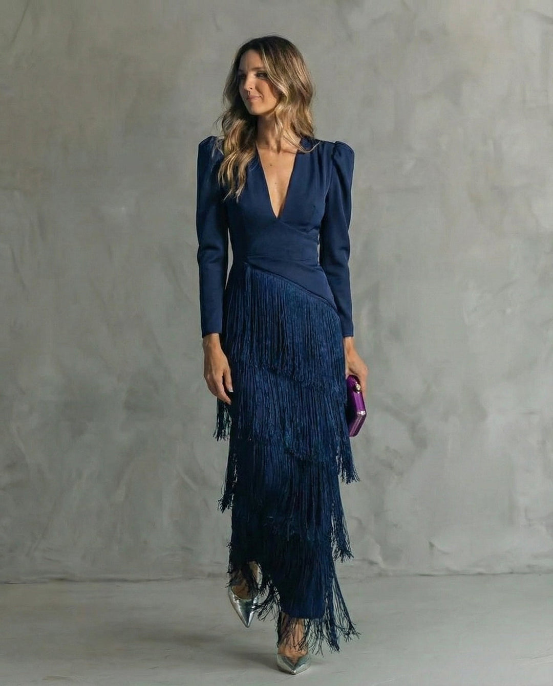 Nipuni - Rochie Elegantă cu Mâneci cu Franjuri