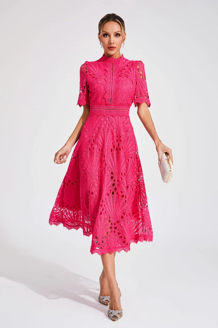 Vorelle - Rochie Casual cu Mâneci Scurte și Broderie Florală