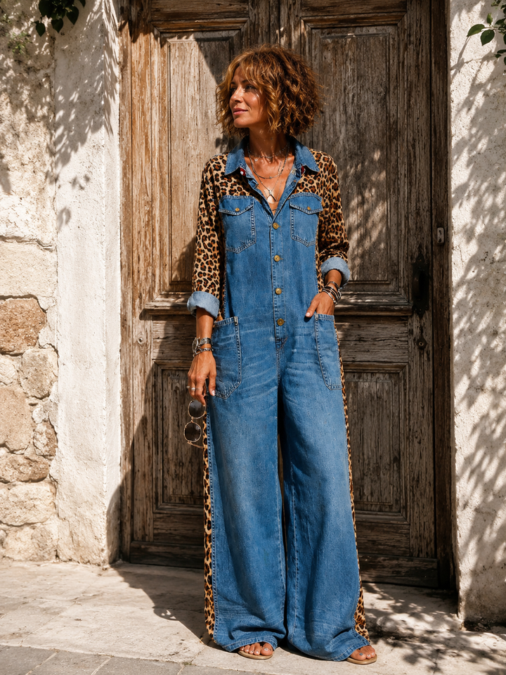 Yasmeen - Salopetă Ușoară Din Denim Cu Imprimeu Leopard