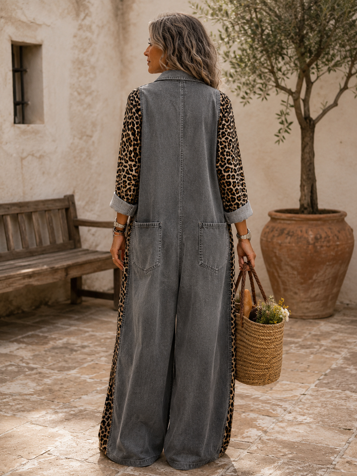 Yasmeen - Salopetă Ușoară Din Denim Cu Imprimeu Leopard