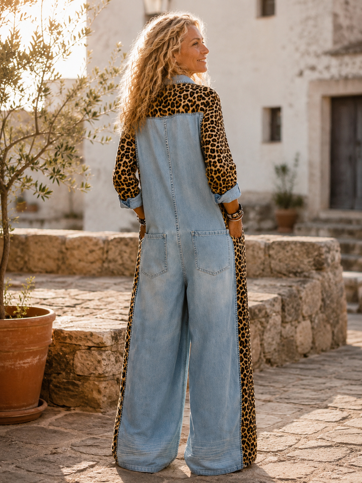 Yasmeen - Salopetă Ușoară Din Denim Cu Imprimeu Leopard