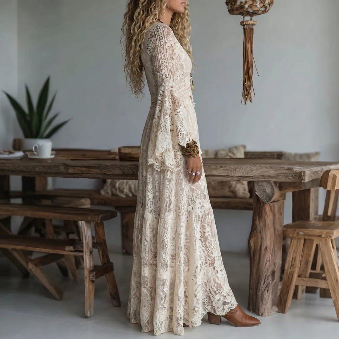 Chariya - Rochie maxi Boemă cu Mâneci Clopot din Dantelă Florală