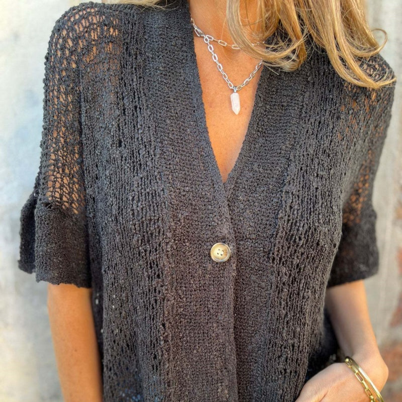 Hania – Top Tricotat Cu UN Singur Nasture