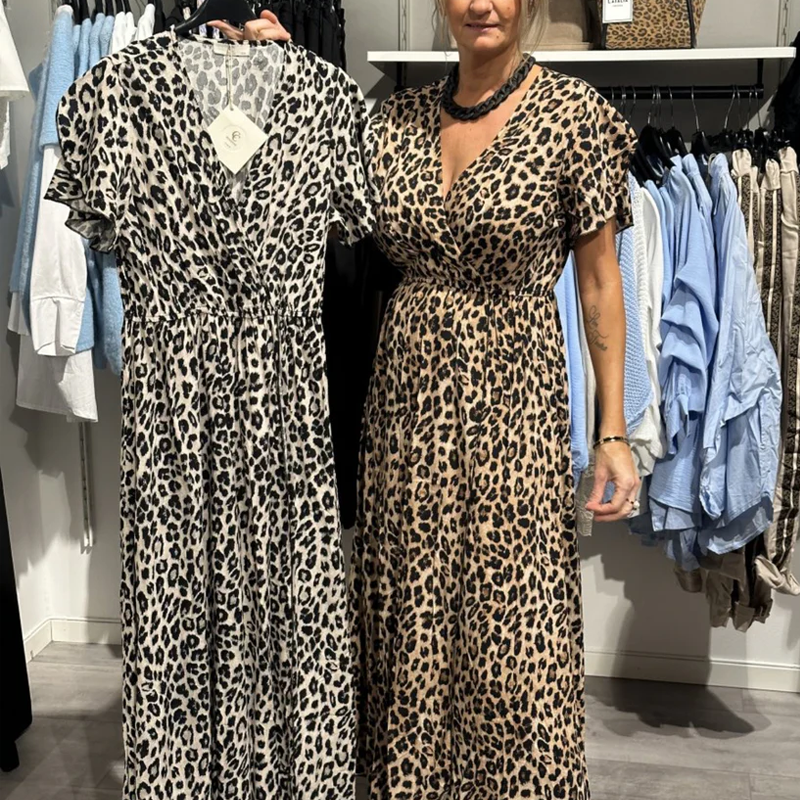 Sirina - Rochie Lungă Cu Imprimeu Leopard