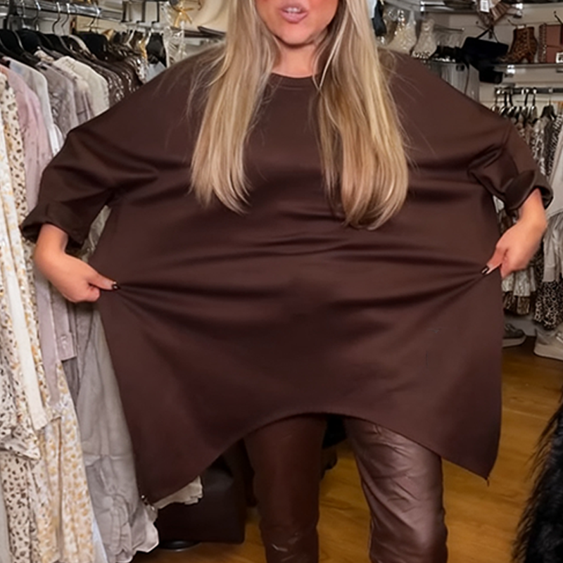 Aldona - Bluză Asimetrică și Pantaloni Simpli