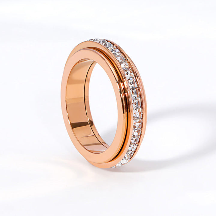 Nubia -Luxurious Made of Steel Rotating Spinner Ring