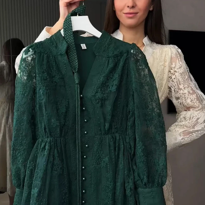 Roslyn - Rochie Lungă Brodată Cu Mâneci Lungi Bufante
