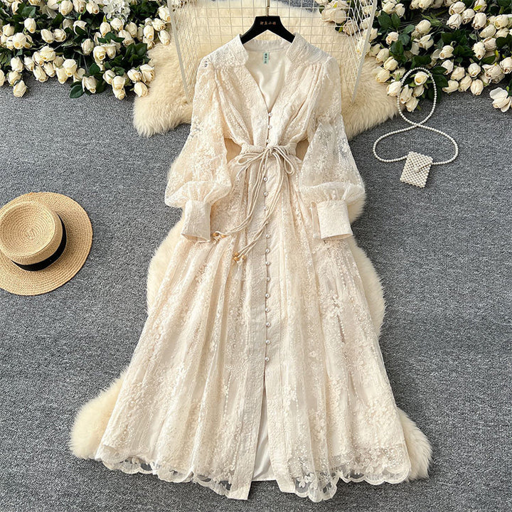 Roslyn - Rochie Lungă Brodată Cu Mâneci Lungi Bufante