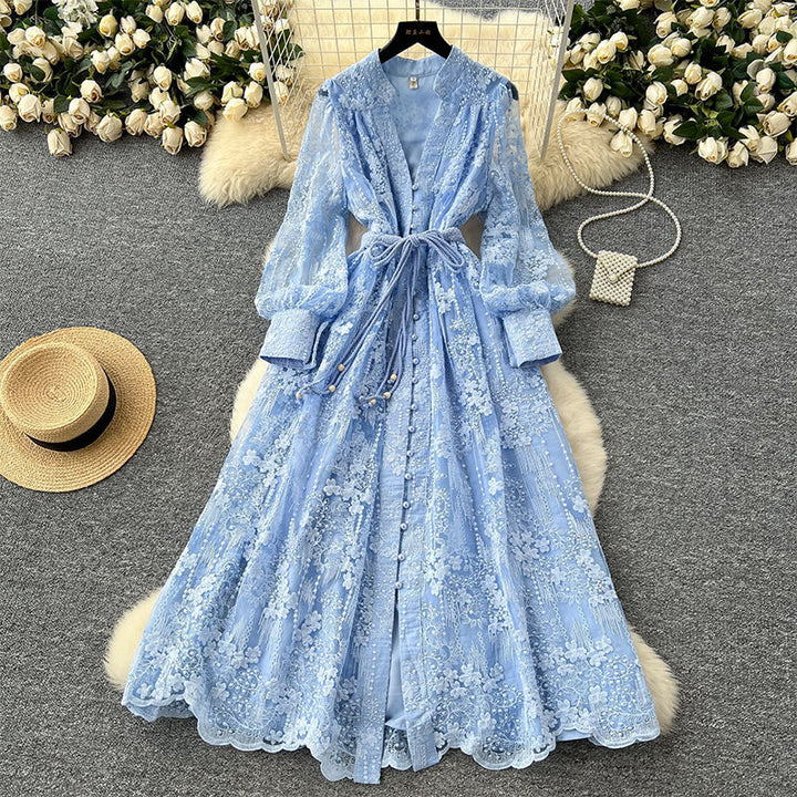 Roslyn - Rochie Lungă Brodată Cu Mâneci Lungi Bufante