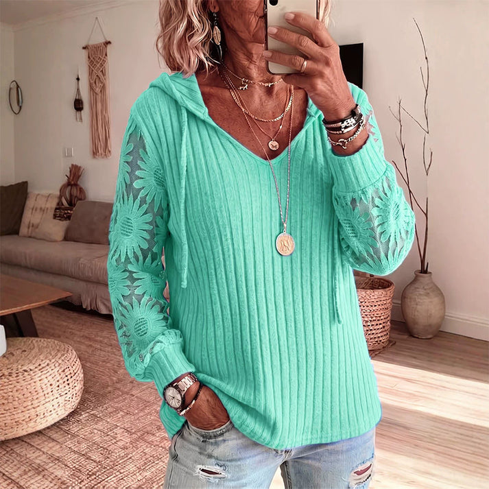 Nemila – Cardigan Elegant Cu Glugă Din Dantelă
