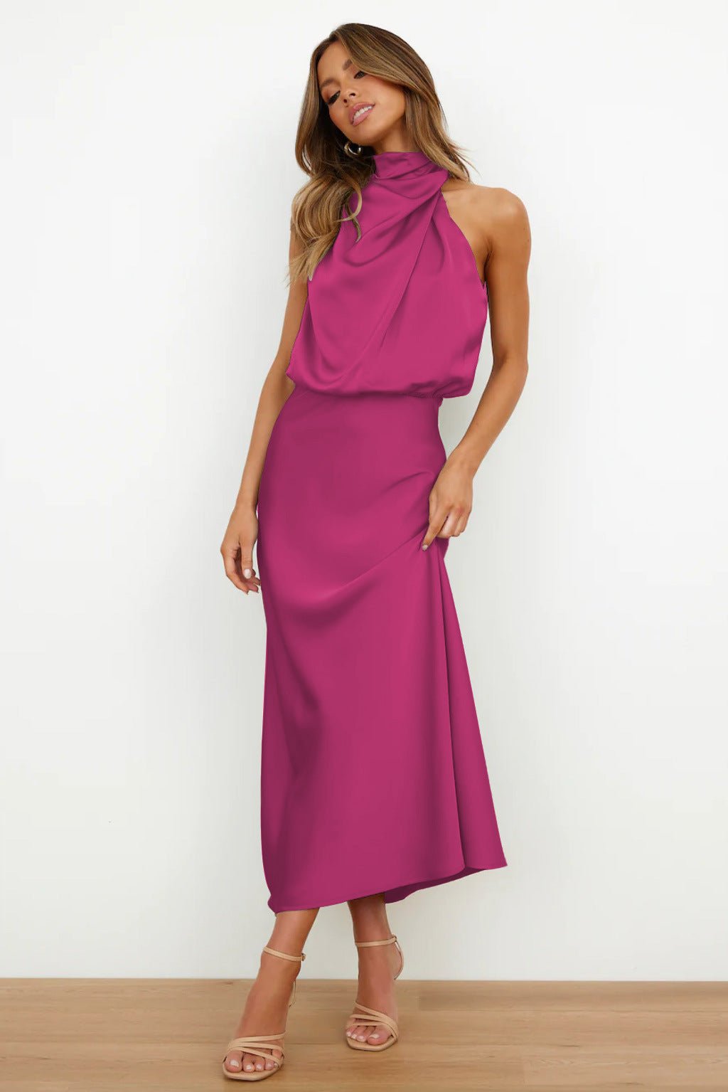 Aukje – Rochie Lungă Elegantă Din Satin Fără Mâneci
